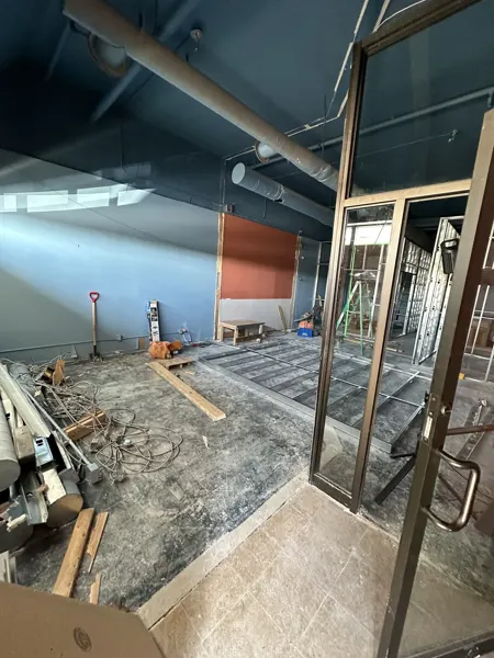 Entrance and new partition framing from the side